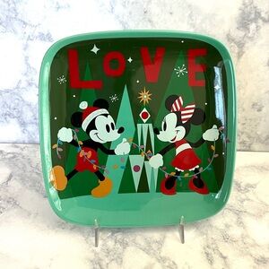 Mickey and Minnie Christmas plate